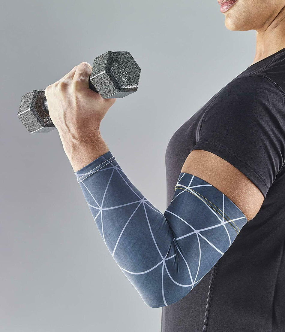 3M Futuro Performance Compression Arm Sleeve For Sore Muscles S/M
